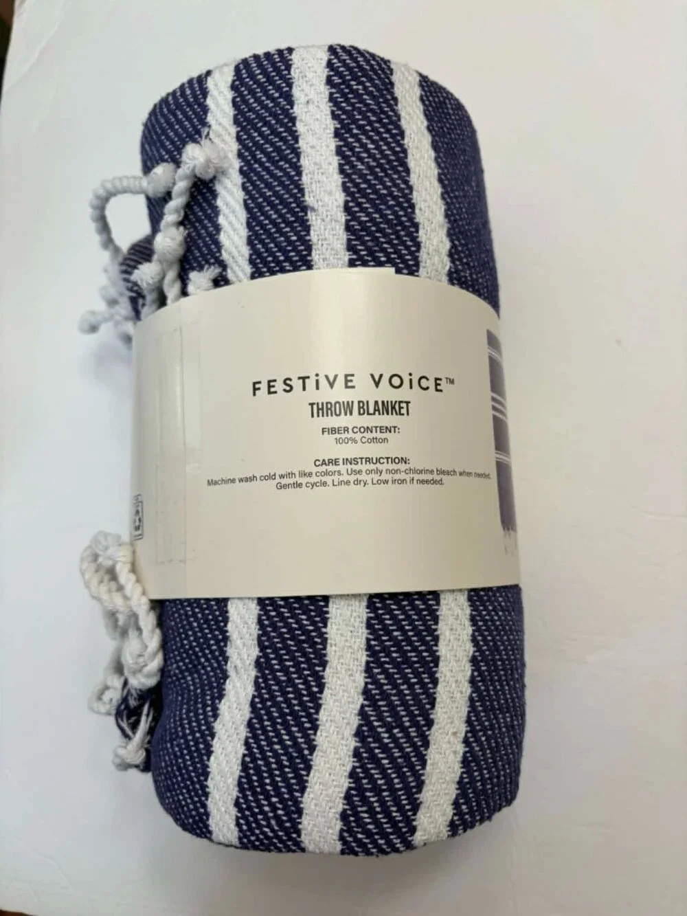 Festive Voice Throw Blanket (50 in x 60 in)